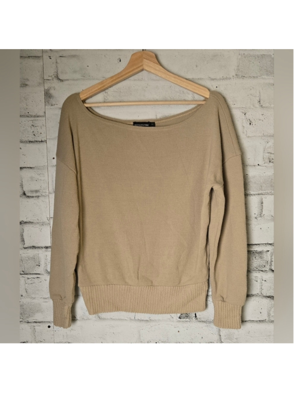 PrettyLittleThing Beige Wide Neck Slouchy Sweater Women’s S